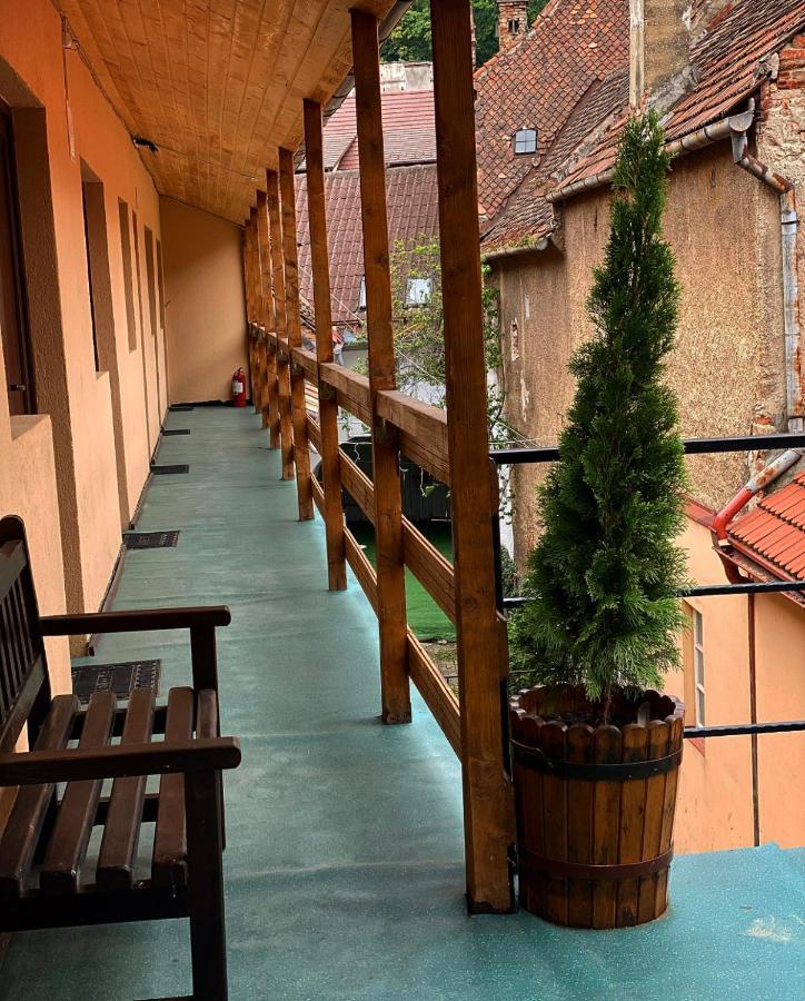 Ullysses Guest House Braşov Exteriör bild