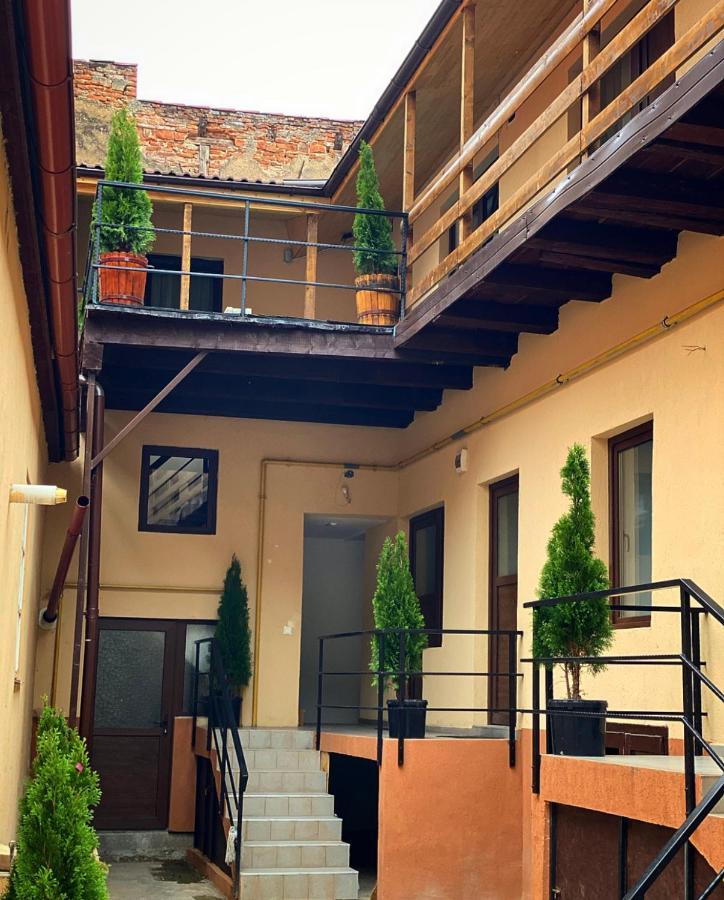 Ullysses Guest House Braşov Exteriör bild